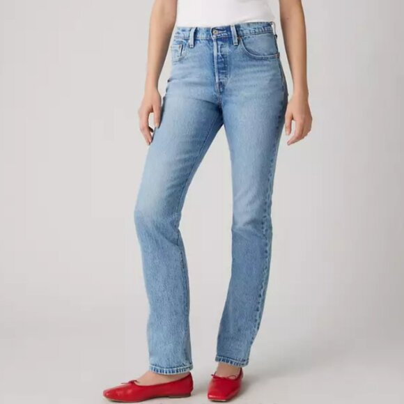 Levi's 501 Original Fit Women's Jeans Size 28 Light Wash Button Fly Straight Leg - Picture 1 of 14